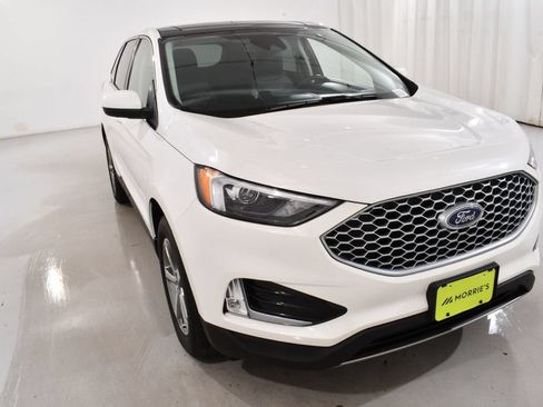 Used 2023 Ford Edge SEL w/ Convenience Package AWD/4WD image 4