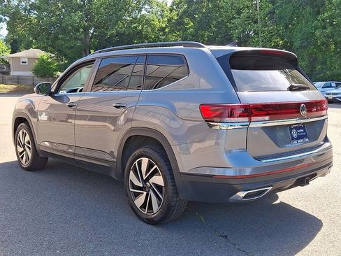 Certified 2024 Volkswagen Atlas SE w/ Panoramic Sunroof Package AWD/4WD image 7