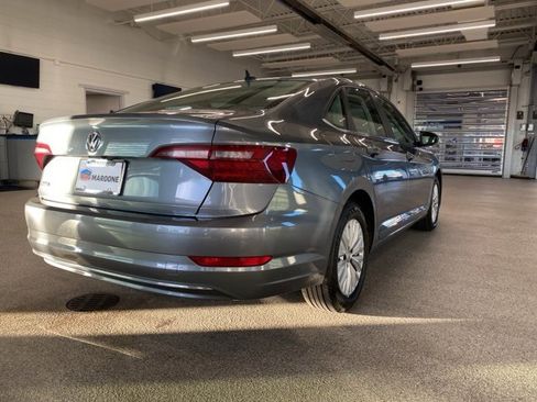 Used 2020 Volkswagen Jetta S image 5