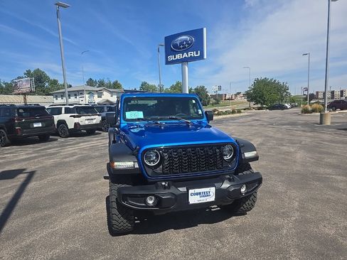 Used 2025 Jeep Wrangler Sport AWD/4WD image 3