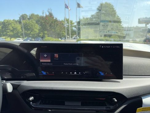 Used 2026 BMW i4 eDrive40 w/ M Sport Package RWD image 23