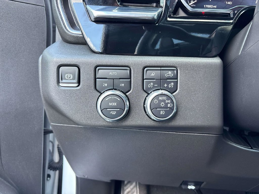 Used 2025 GMC Sierra 1500 SLT w/ SLT Premium Plus Package AWD/4WD image 22