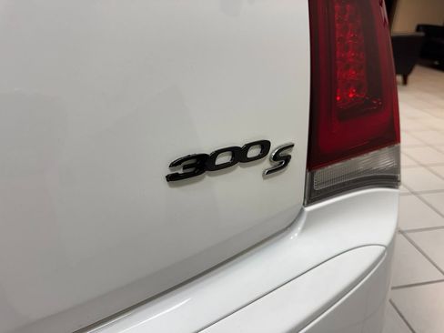 Used 2017 Chrysler 300 S image 70