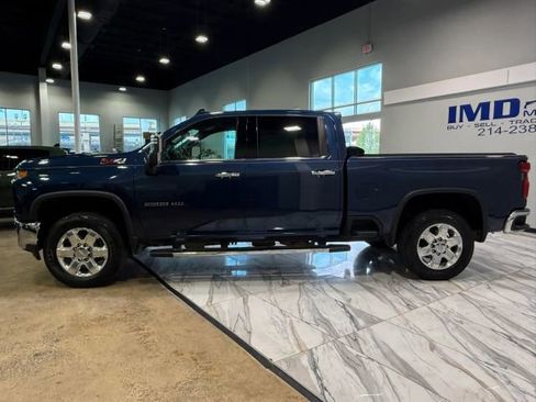 Used 2020 Chevrolet Silverado 2500 LTZ w/ LTZ Plus Package image 9