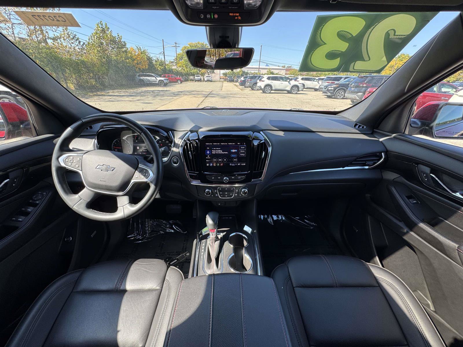 Used 2023 Chevrolet Traverse RS AWD/4WD image 13