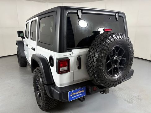 Used 2025 Jeep Wrangler Unlimited Sport AWD/4WD image 6