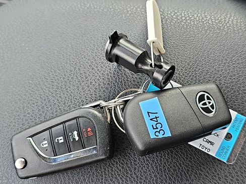 Used 2024 Toyota Camry LE FWD image 10