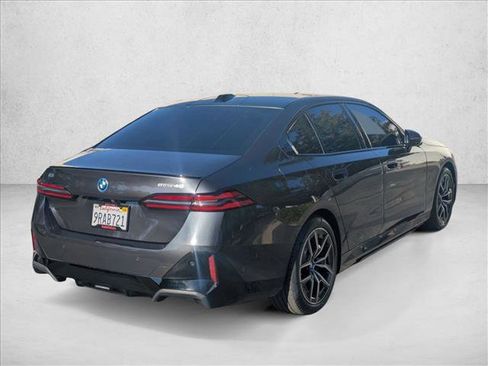 Certified 2025 BMW i5 eDrive40i w/ M Sport Package image 5