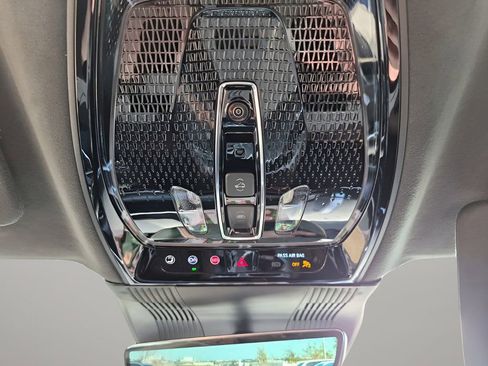 New 2026 Cadillac Vistiq Premium Luxury w/ LPO, Floor Liner Package AWD/4WD image 43