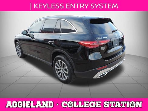 Used 2024 Mercedes-Benz GLC 300 image 6