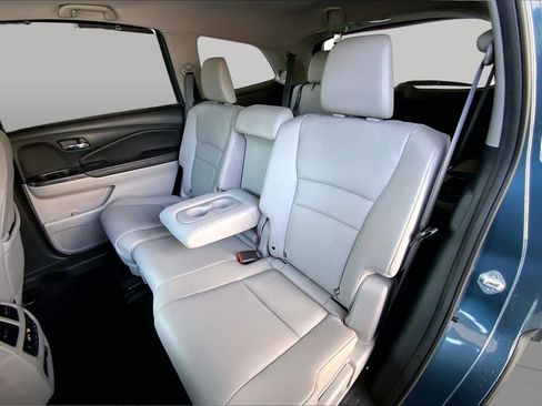 Used 2022 Honda Pilot Touring image 21