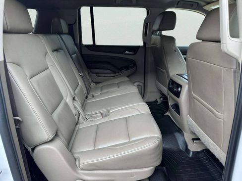 Used 2019 Chevrolet Suburban LT AWD/4WD image 29