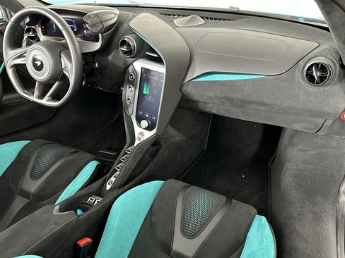 Used 2024 McLaren 750S Spider image 30