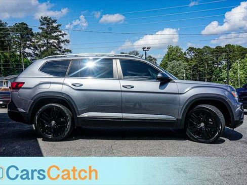 Used 2018 Volkswagen Atlas SEL FWD image 2