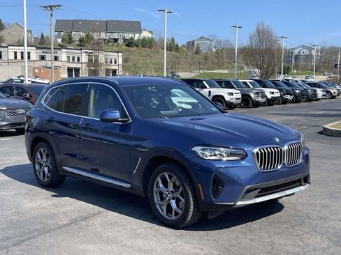 Used 2022 BMW X3 xDrive30i w/ Premium Package image 7