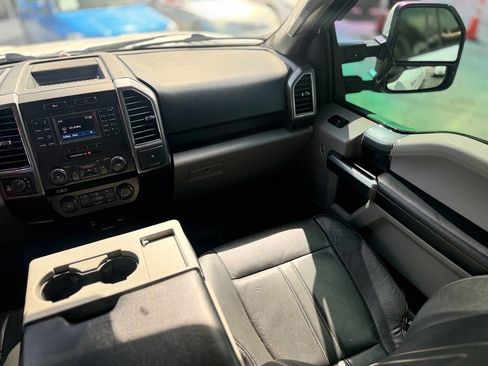 Used 2017 Ford F150 XLT w/ XTR Package image 20