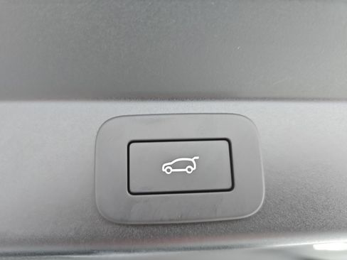 New 2025 Land Rover Range Rover Sport Dynamic SE image 13