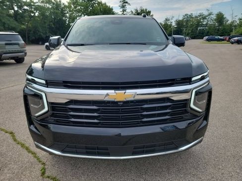 Used 2026 Chevrolet Suburban LS AWD/4WD image 2