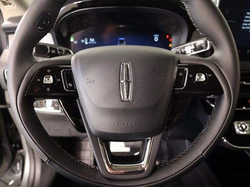 New 2026 Lincoln Corsair Premiere FWD image 3