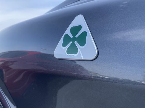 New 2024 Alfa Romeo Stelvio Quadrifoglio image 9