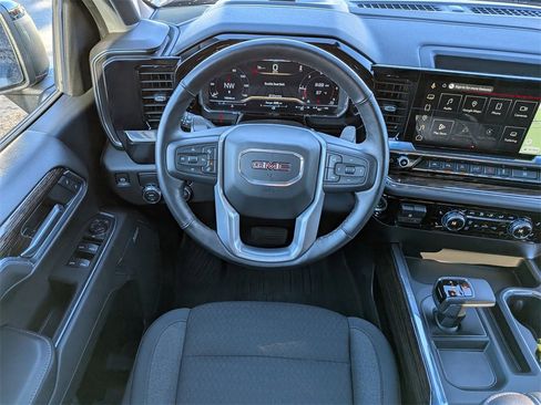 Used 2025 GMC Sierra 1500 Elevation w/ Preferred Package image 16