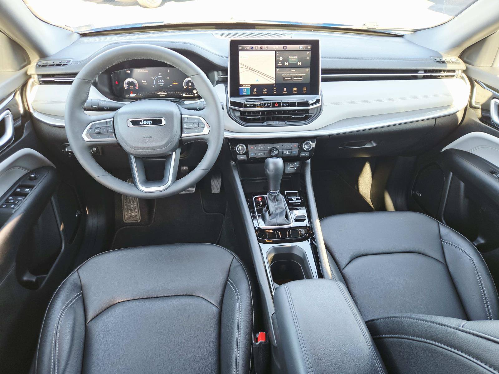 Used 2026 Jeep Compass Limited w/ Sun, Sound & Navigation Group AWD/4WD image 12