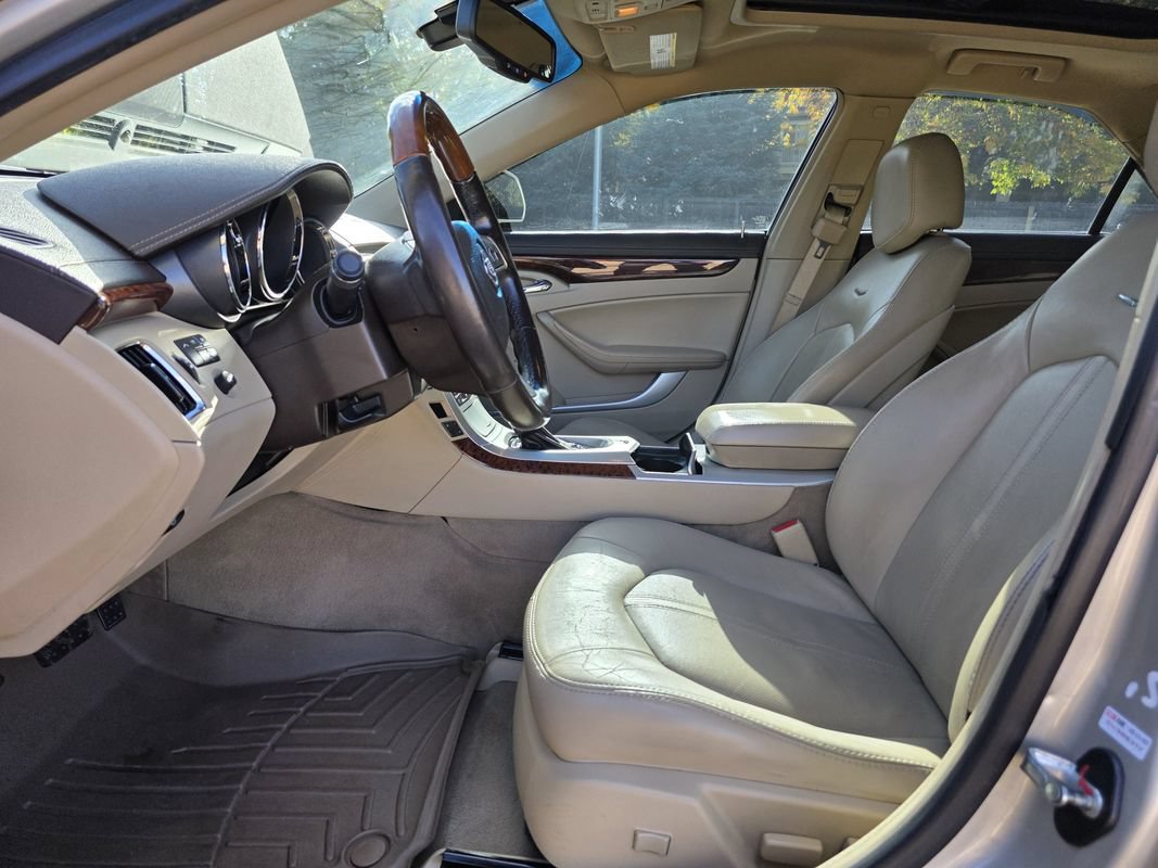 Used 2013 Cadillac CTS Luxury w/ Wood Trim Package AWD/4WD image 15