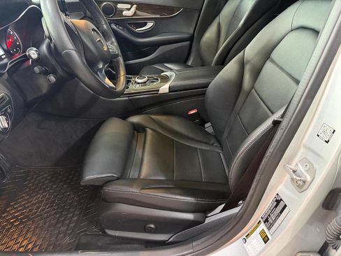 Used 2018 Mercedes-Benz C 300 4MATIC Sedan image 16