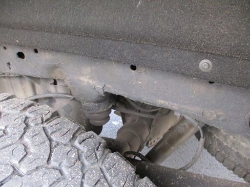 Used 2015 GMC Sierra 2500 Denali w/ Driver Alert Package image 35