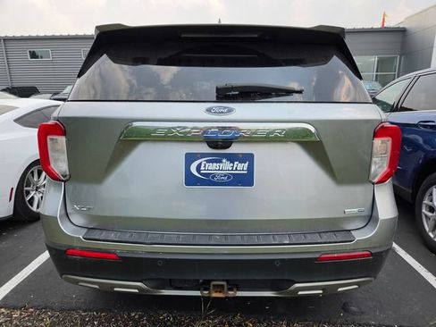 Used 2020 Ford Explorer XLT w/ Equipment Group 202A AWD/4WD image 5