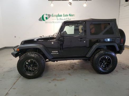Used 2017 Jeep Wrangler Sport w/ Quick Order Package 24S AWD/4WD image 4