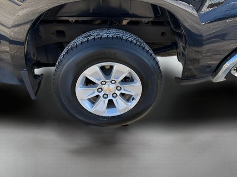 Used 2025 Chevrolet Silverado 1500 LT AWD/4WD image 24