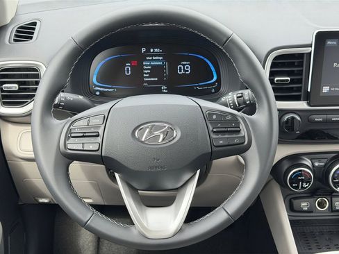 New 2026 Hyundai Venue SEL FWD image 19
