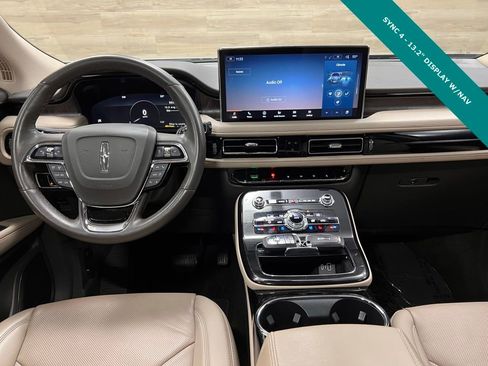 Used 2022 Lincoln Nautilus Reserve w/ Luxury Package image 2