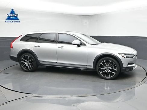 Used 2018 Volvo V90 T6 Cross Country w/ Convenience Package AWD/4WD image 1