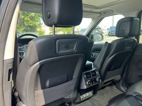 Used 2024 Land Rover Discovery S AWD/4WD image 38