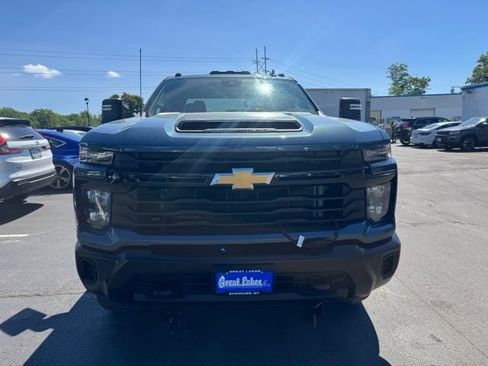 Used 2025 Chevrolet Silverado 3500 W/T AWD/4WD image 6