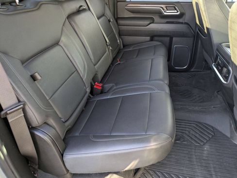 Used 2024 Chevrolet Silverado 2500 LTZ AWD/4WD image 18