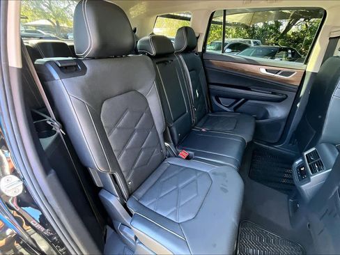 Certified 2024 Volkswagen Atlas SE image 19
