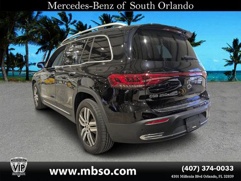 Used 2023 Mercedes-Benz EQB 250+ image 16