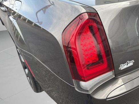 Used 2020 Chrysler 300 Touring w/ Sport Appearance Package image 26