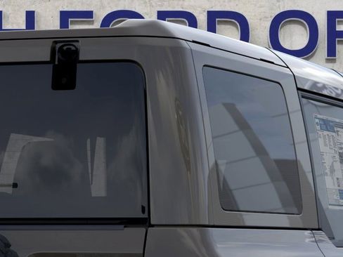 New 2025 Ford Bronco Outer Banks w/ Sasquatch Package image 29