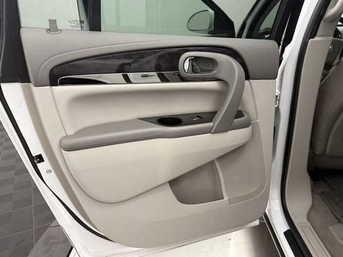 Used 2016 Buick Enclave Convenience image 23