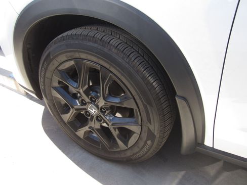 Used 2024 Honda HR-V Sport image 5