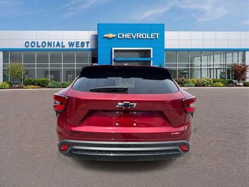 Used 2025 Chevrolet Trax RS w/ Driver Confidence Package FWD image 7