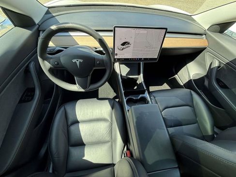 Used 2020 Tesla Model 3 Long Range image 13