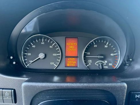 Used 2017 Mercedes-Benz Sprinter 2500 image 36