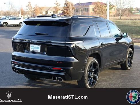 Used 2024 Chevrolet Traverse RS image 4