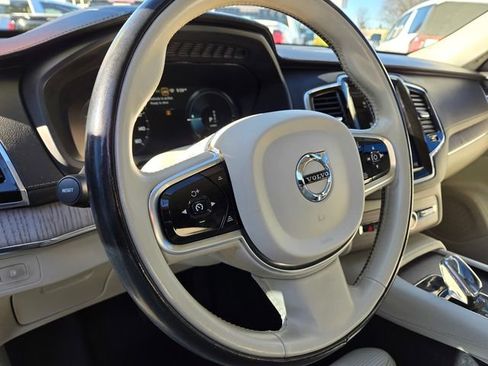 Used 2021 Volvo XC90 T8 Inscription w/ Advanced Package image 16