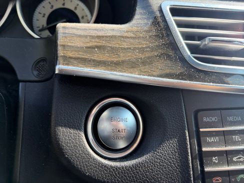 Used 2016 Mercedes-Benz E 350 Sedan image 24